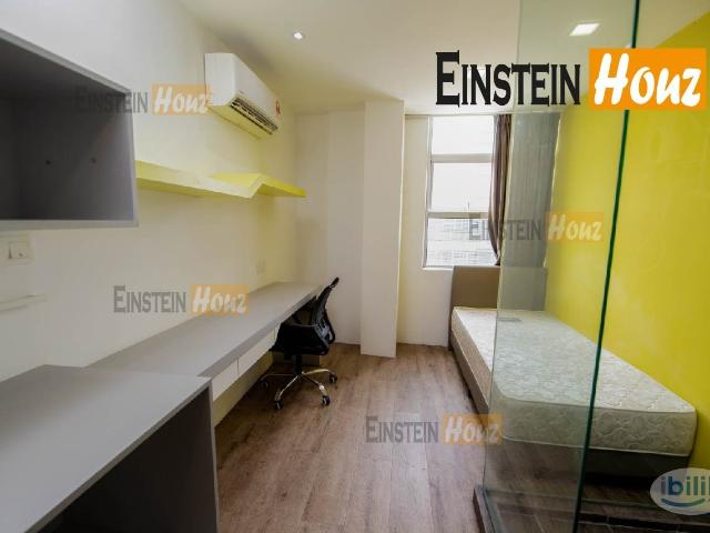 Room for rent in Petaling, Alam Impian