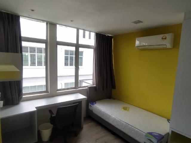 Room for rent in Petaling, Alam Impian
