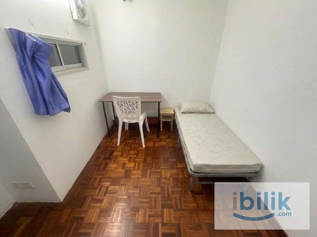 Room for rent in Petaling, Damansara Damai