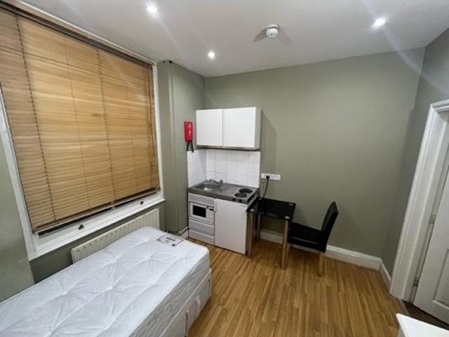 Studio for rent in Notting Hill, Greater London