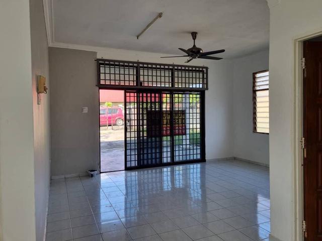 Bungalow for rent in Johore Bahru, Johor