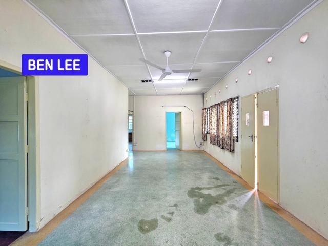 Bungalow for rent in Georgetown, Penang