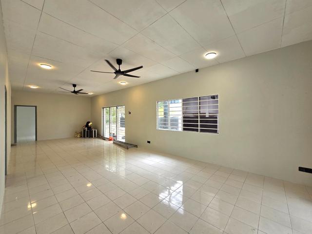 Bungalow for rent in Seri Kembangan, Majlis Bandaraya Subang Jaya