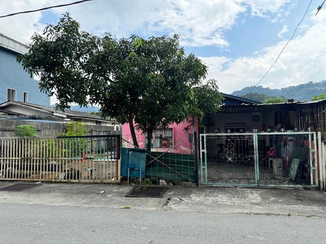 Bungalow for sale in Langat, Selangor