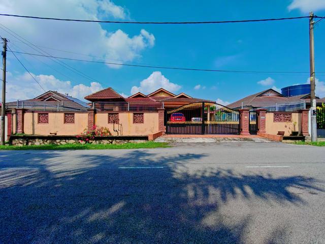 Bungalow for sale in Kajang, Langat