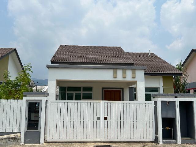 Bungalow for sale in Sendayan Village, Negeri Sembilan