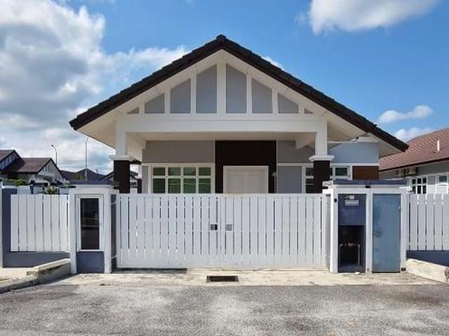 Bungalow for sale in Sendayan Village, Negeri Sembilan