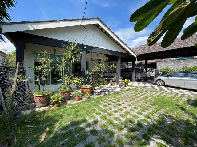 Bungalow for sale in Petaling, Alam Impian