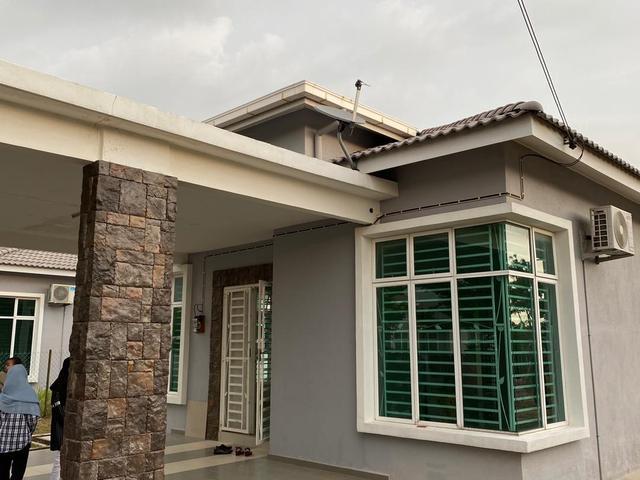 Bungalow for sale in Durian Tunggal, Malaka