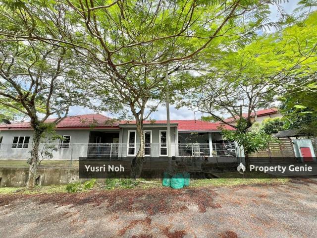 Bungalow for sale in Petaling, Subang Jaya