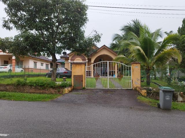 Bungalow for sale in Sendayan Village, Negeri Sembilan