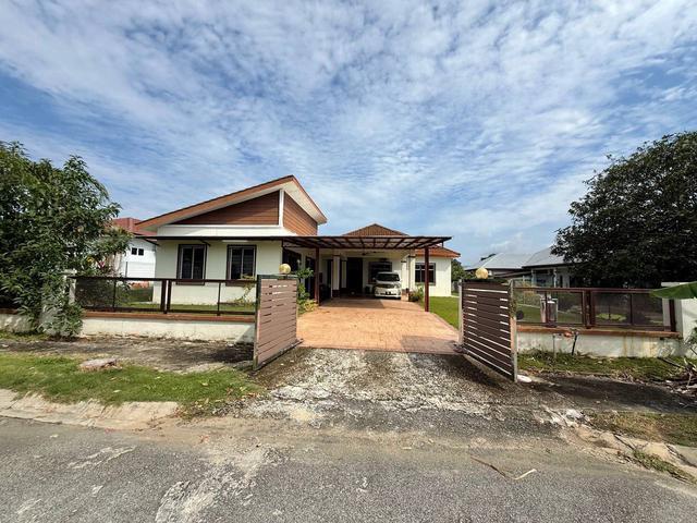 Bungalow for sale in Sendayan Village, Negeri Sembilan