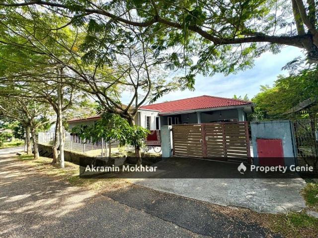 Bungalow for sale in Petaling, Subang Jaya
