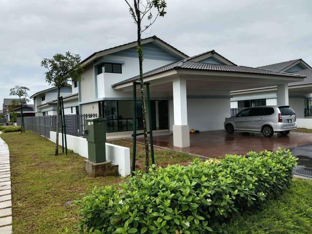 Bungalow for sale in Wellesley, Penang