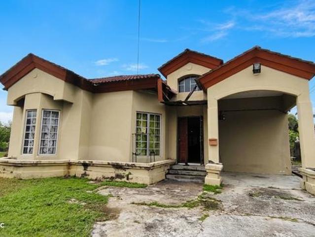 Bungalow for sale in Tanjong Sepat, Selangor