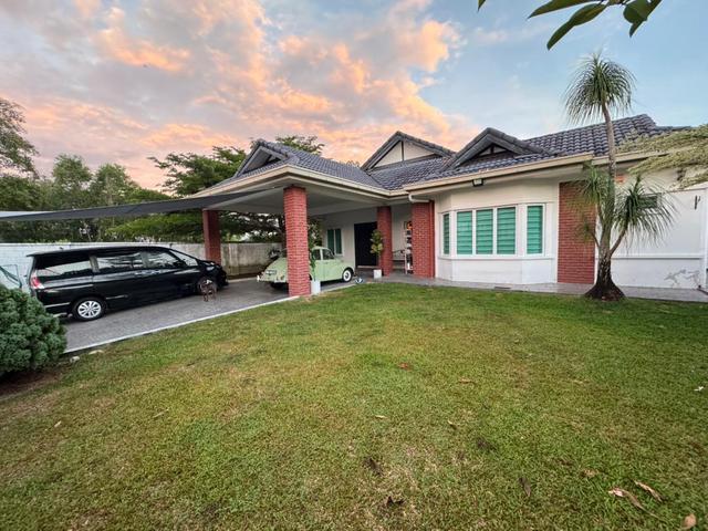 Bungalow for sale in Sendayan Village, Negeri Sembilan