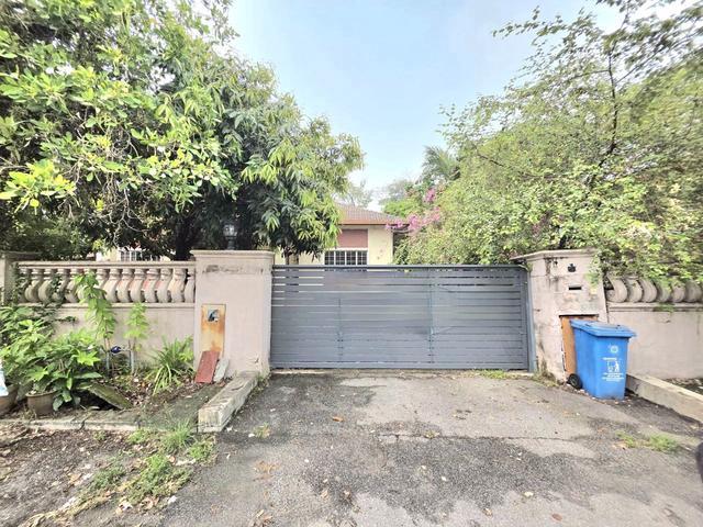 Bungalow for sale in Shah Alam, Petaling