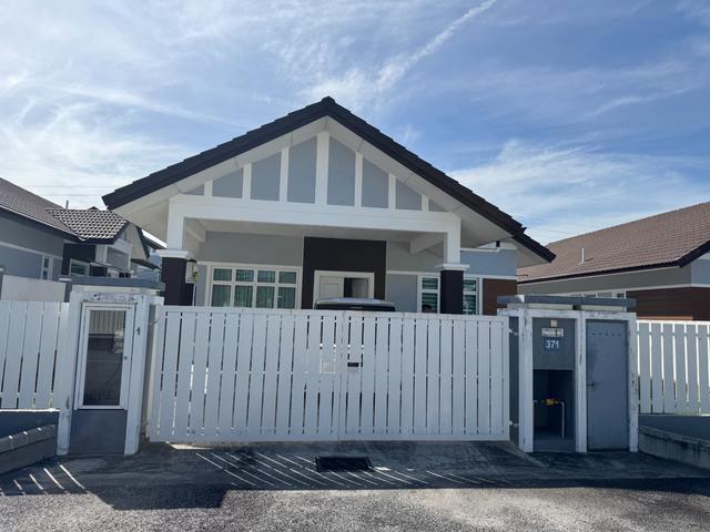 Bungalow for sale in Sendayan Village, Negeri Sembilan