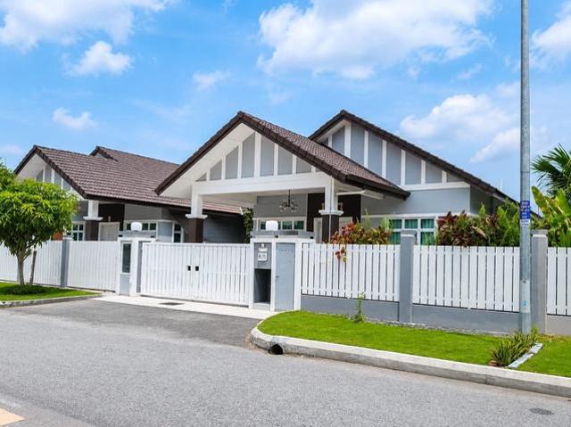 Bungalow for sale in Sendayan Village, Negeri Sembilan