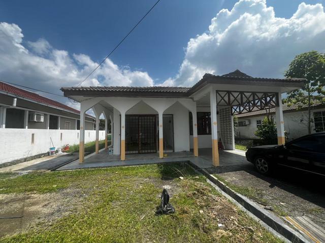 Bungalow for sale in Sendayan Village, Negeri Sembilan