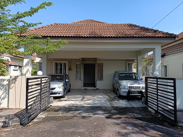 Bungalow for sale in Wellesley, Penang