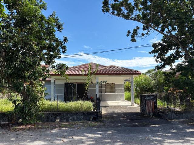 Bungalow for sale in Petaling, Subang Jaya