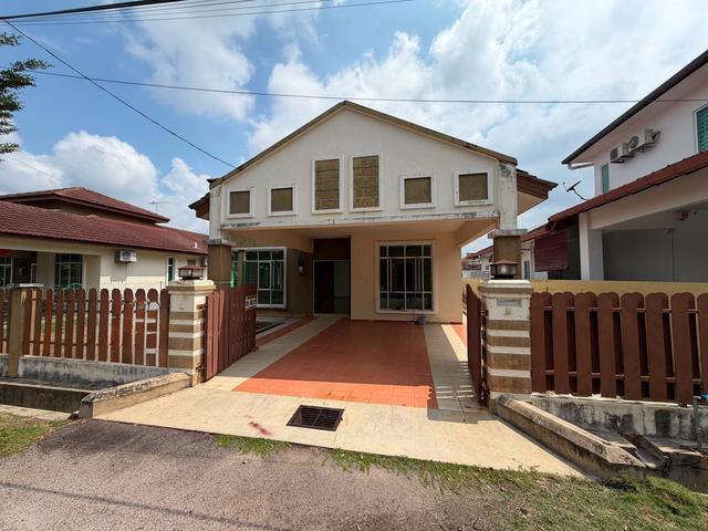 Bungalow for sale in Krubong, Malaka