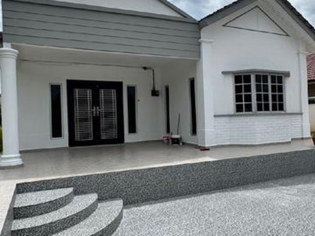 Bungalow for rent in Sendayan Village, Negeri Sembilan