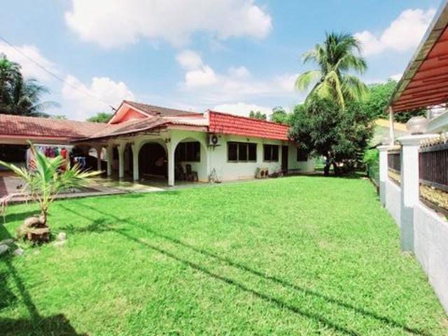 Bungalow for sale in Port Klang, Selangor