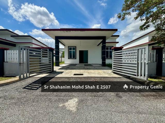 Bungalow for sale in Sendayan Village, Negeri Sembilan