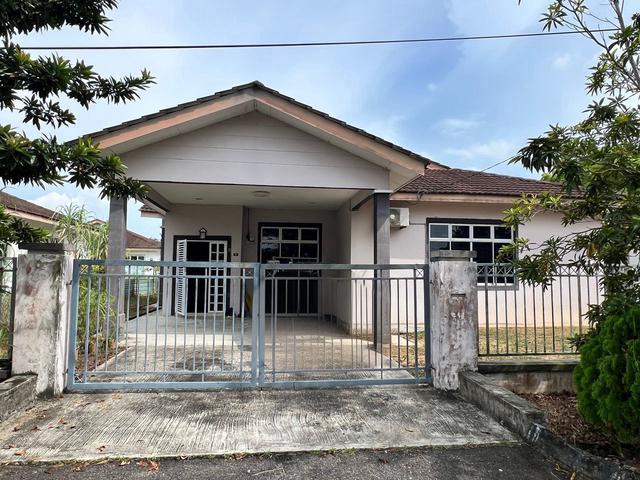 Bungalow for sale in Kluang, Johor