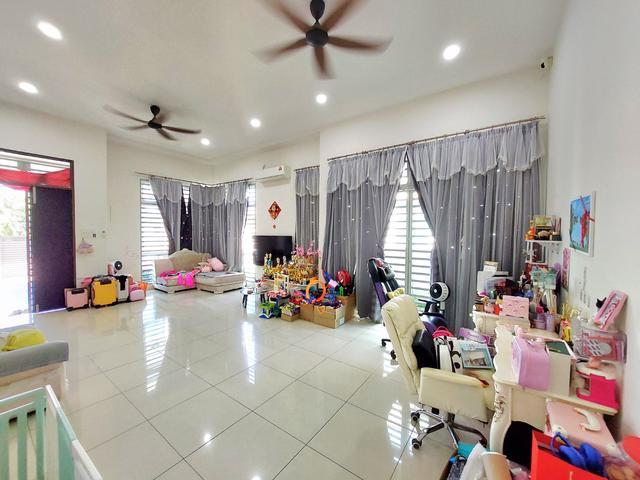 Bungalow for sale in Wellesley, Penang