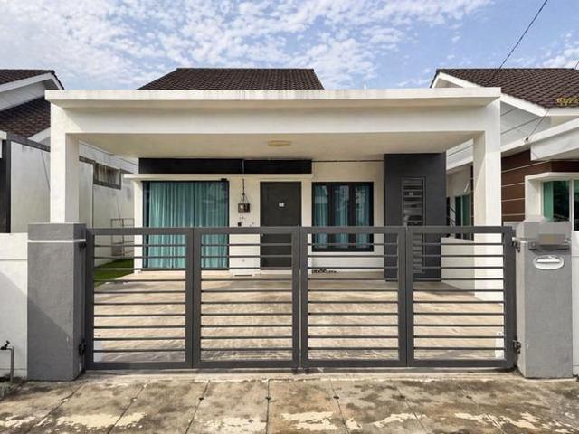 Bungalow for sale in Wellesley, Penang