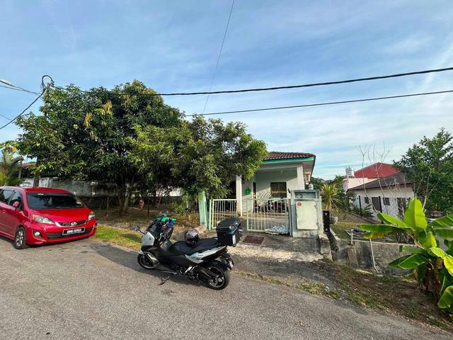 Bungalow for sale in Petaling, Subang Jaya