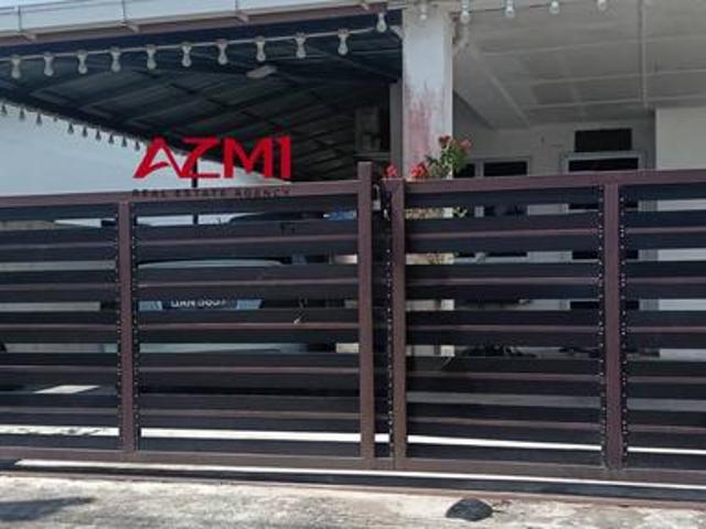 Terraced House for sale in Kuching