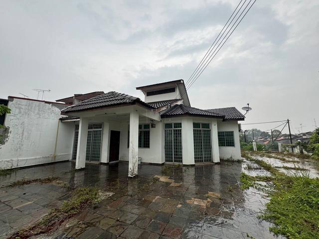 Terraced House for sale in Ulu Tiram, Johor