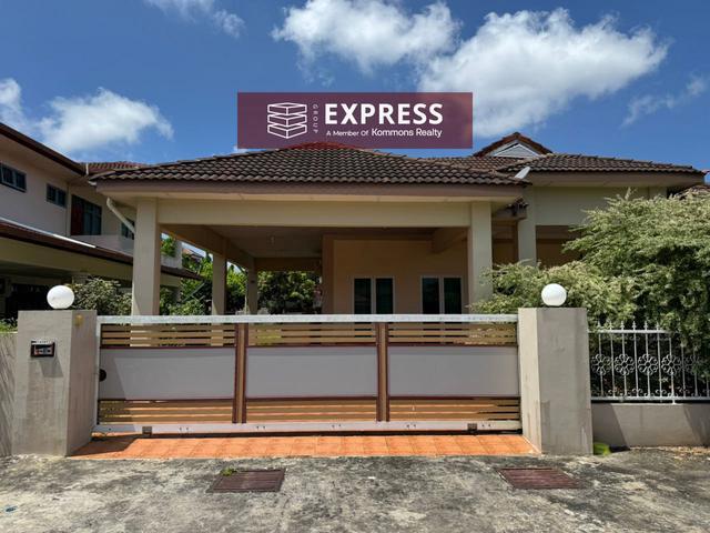 Bungalow for sale in Long Miri