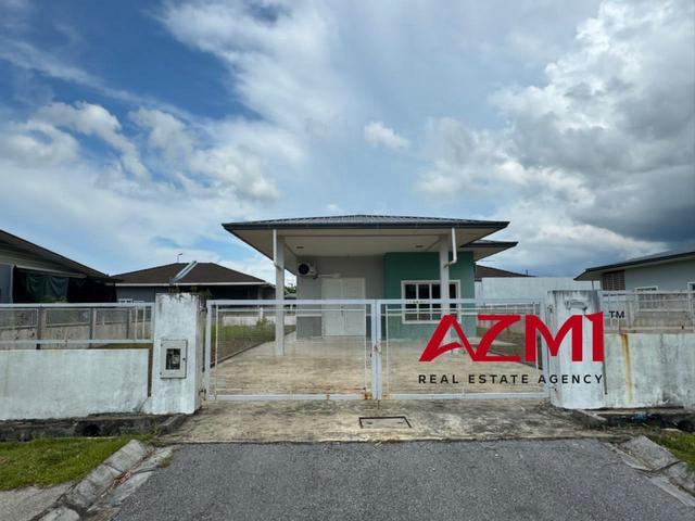 Bungalow for sale in Kuching