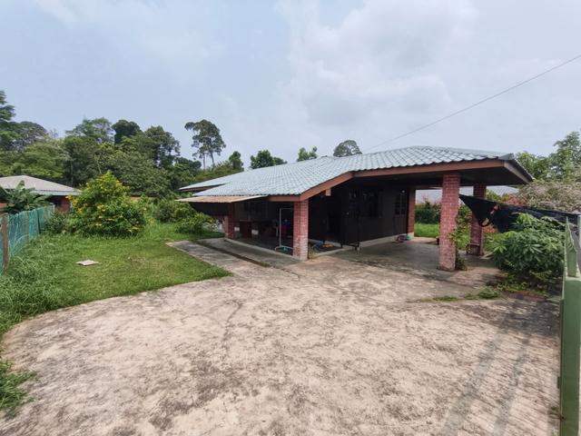 Bungalow for rent in Kuching, Bahagian Kuching