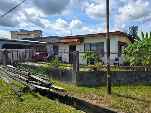 Bungalow for sale in Kinabalu, Sabah