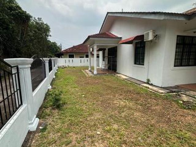 Terraced House for sale in Paya Rumput
