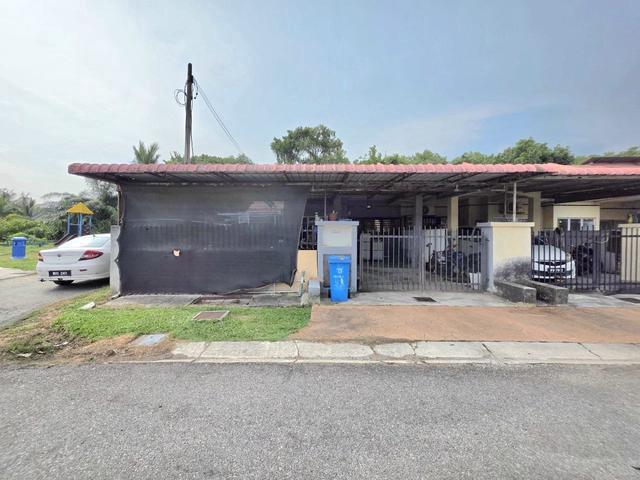 Terraced House for sale in Shah Alam, Petaling