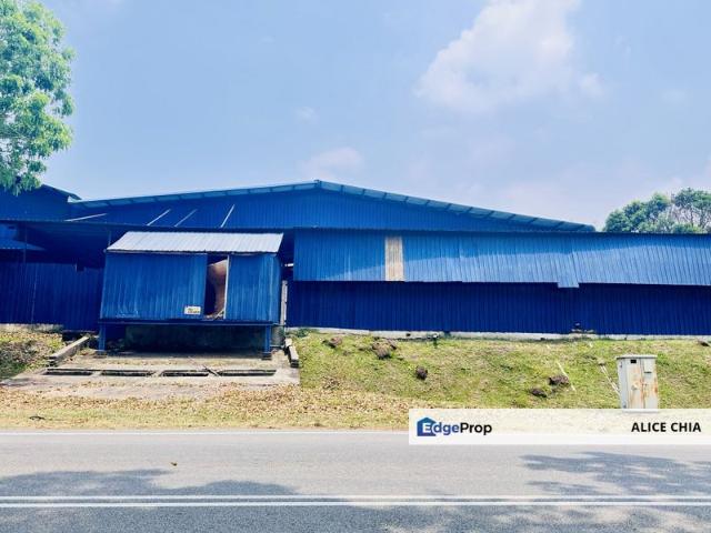 Warehouse for sale in Malaka