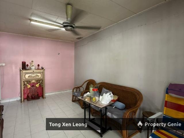 Terraced House for sale in Malaka