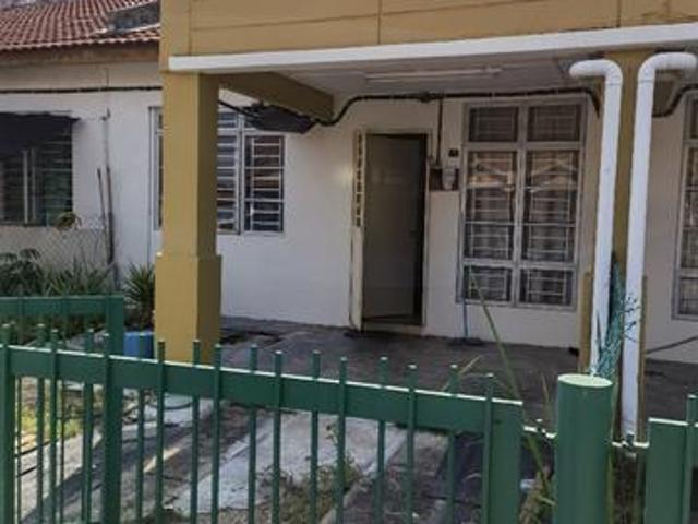 Terraced House for sale in Tanjong Sepat, Selangor