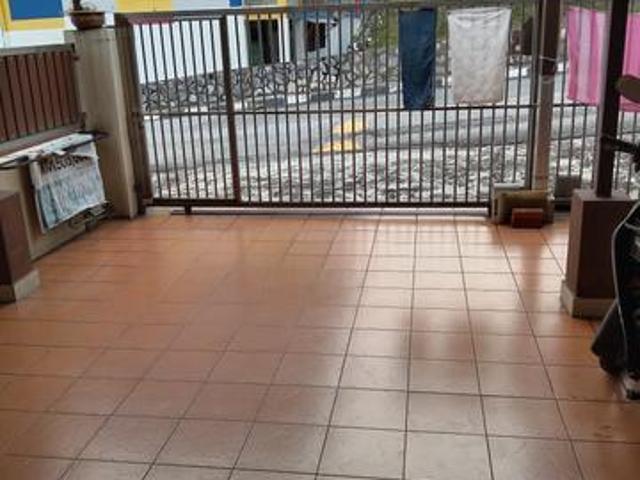 Terraced House for sale in Salak Selatan