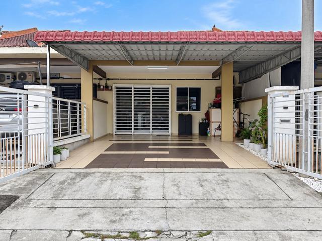 Terraced House for sale in Kluang