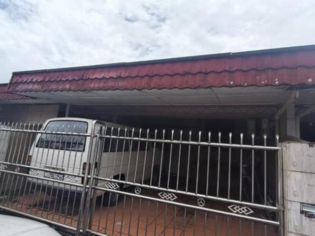Terraced House for sale in Kuching