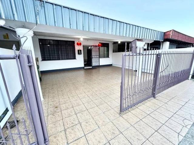 Terraced House for rent in Kuching, Sarawak
