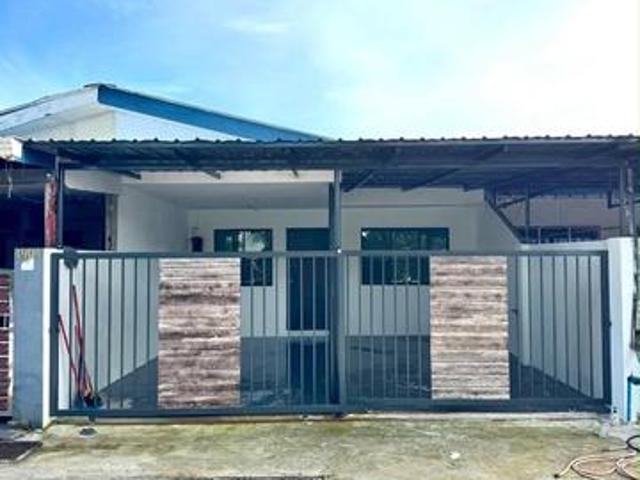 Terraced House for sale in Long Miri, Sarawak